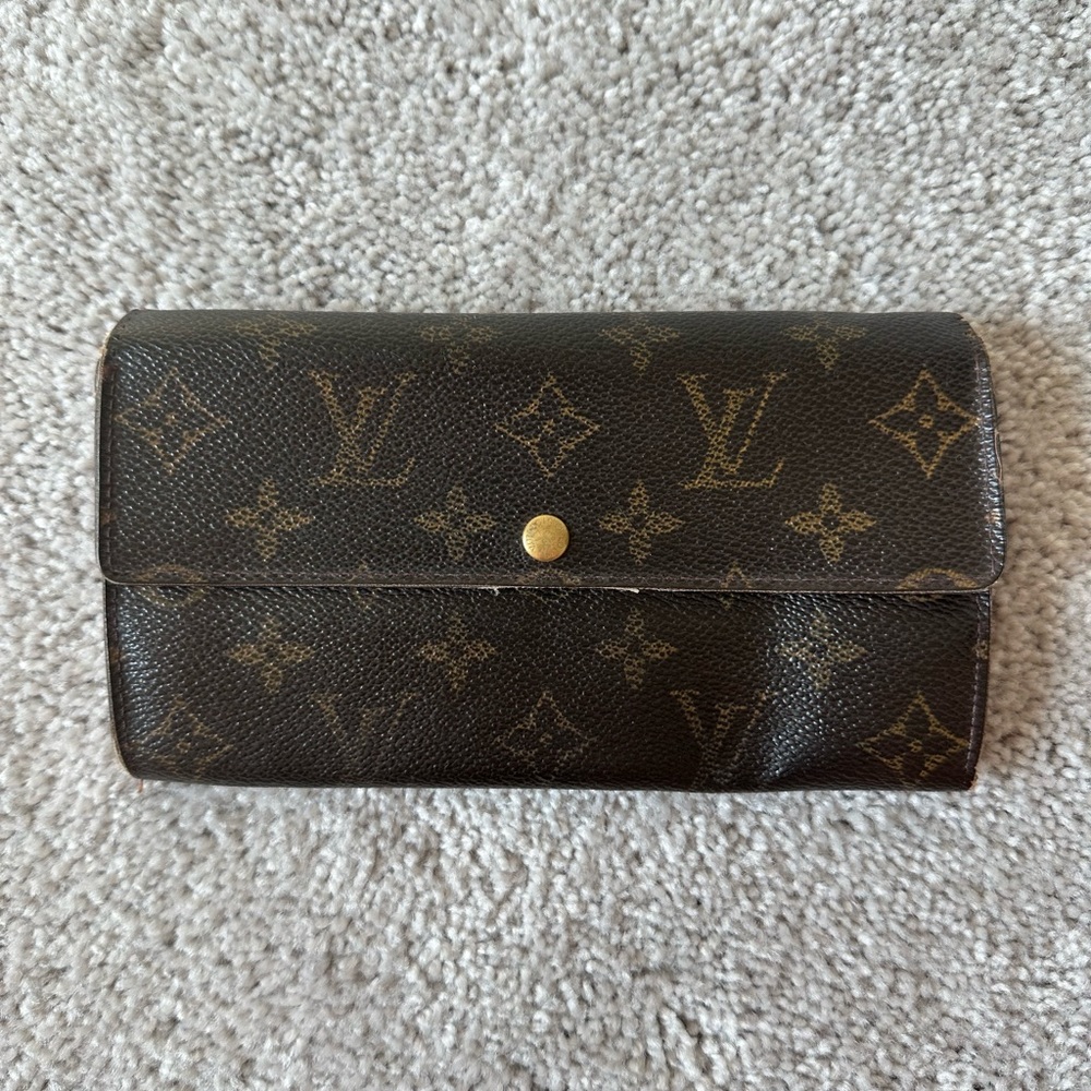 Louis Vuitton Sarah Wallet - vintage monogram